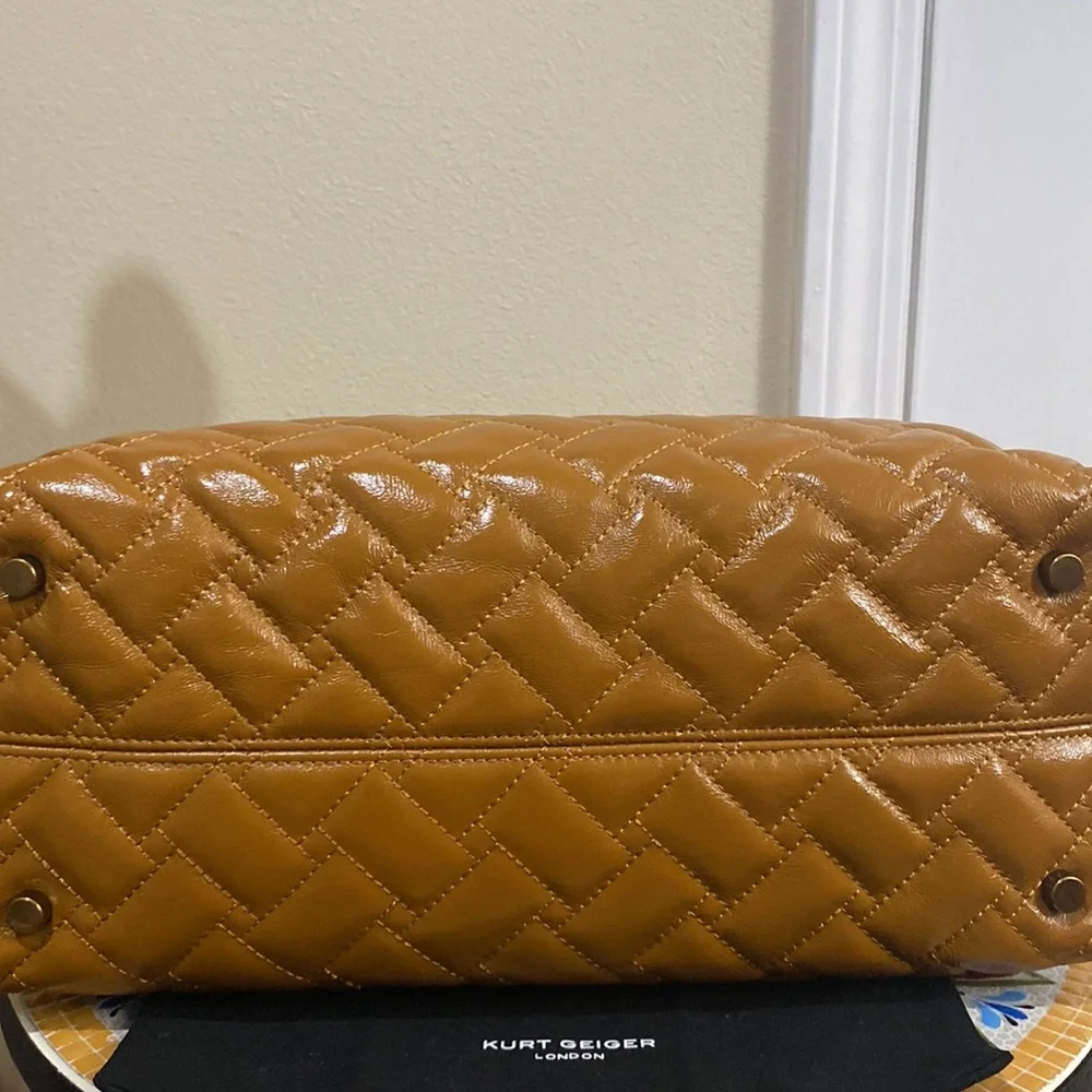 Kurt Geiger Kensington Quilted Leather Tote - Picture 8 of 13
